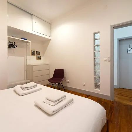 Lägenhet Old Style Fully Renewed And Spacious 3-bed *