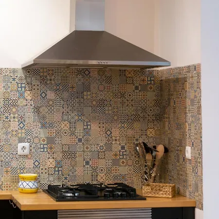 Lägenhet Old Style Fully Renewed And Spacious 3-bed