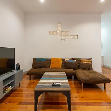 Lägenhet Old Style Fully Renewed And Spacious 3-bed Lisboa