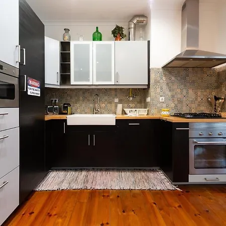 Old Style Fully Renewed And Spacious 3-bed Apartment