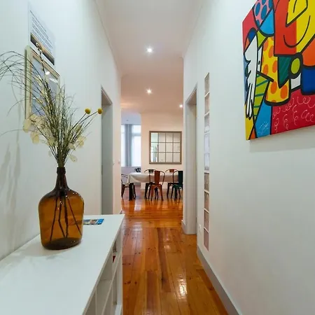 Old Style Fully Renewed And Spacious 3-bed