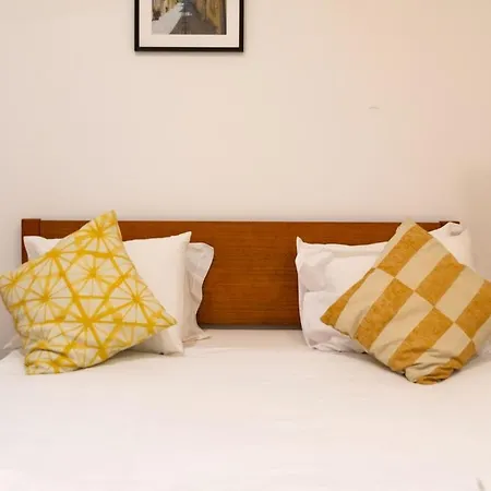 Old Style Fully Renewed And Spacious 3-bed *