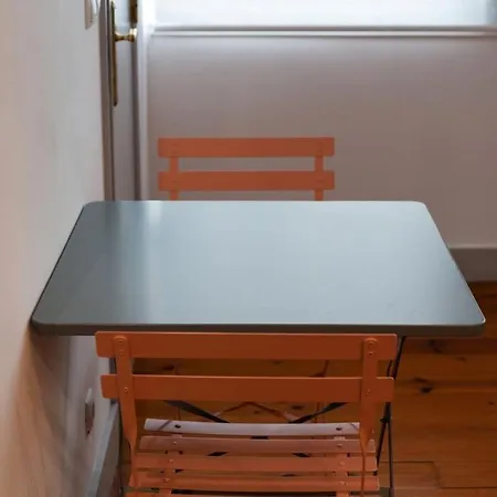 Old Style Fully Renewed And Spacious 3-bed * Lisbon