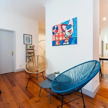 Old Style Fully Renewed And Spacious 3-bed Apartment