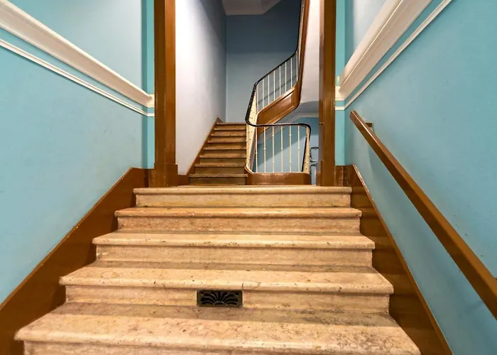 Old Style Fully Renewed And Spacious 3-bed * Lisboa