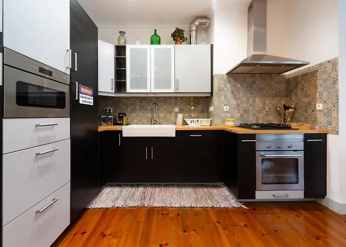 Old Style Fully Renewed And Spacious 3-bed Διαμέρισμα Lisboa