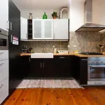Old Style Fully Renewed And Spacious 3-bed アパート リスボン