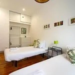 Old Style Fully Renewed And Spacious 3-bed * リスボン