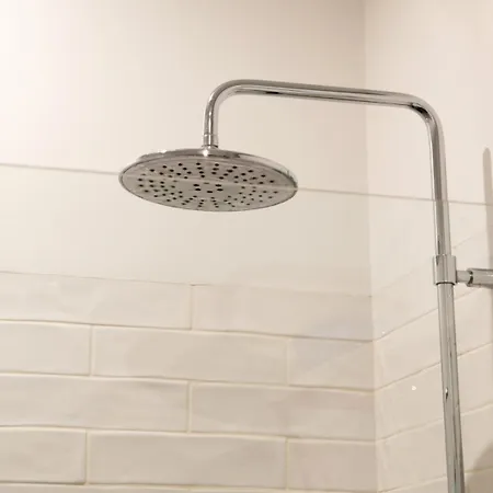 Old Style Fully Renewed And Spacious 3-bed דירה