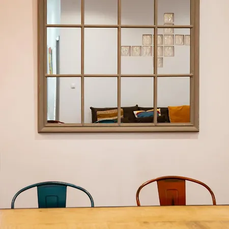 Old Style Fully Renewed And Spacious 3-bed ליסבון